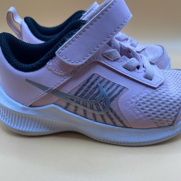 Pink Nike Downshifter -Toddler - Picture 2 of 3
